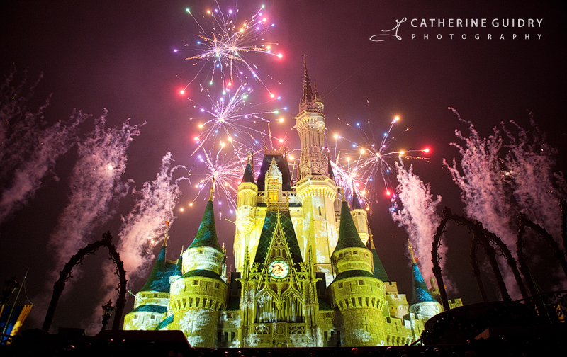Cinderella's Castle at Christmas - Mickey's Christmas Party